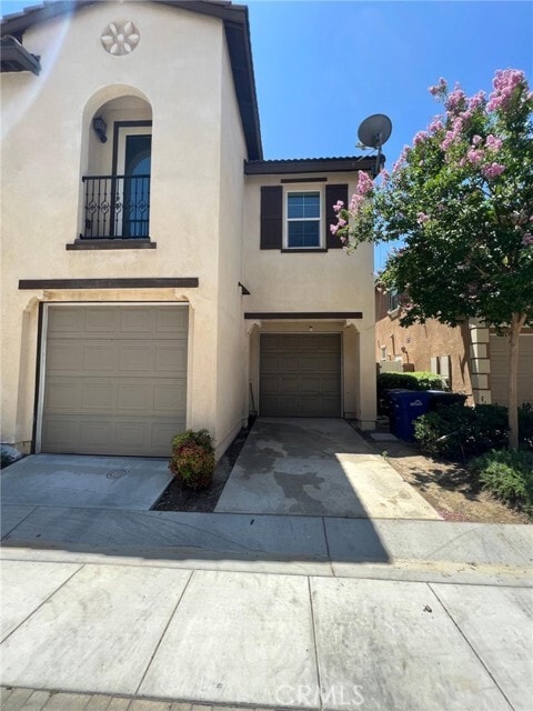 Building Photo - 2940 S Via Belamaria