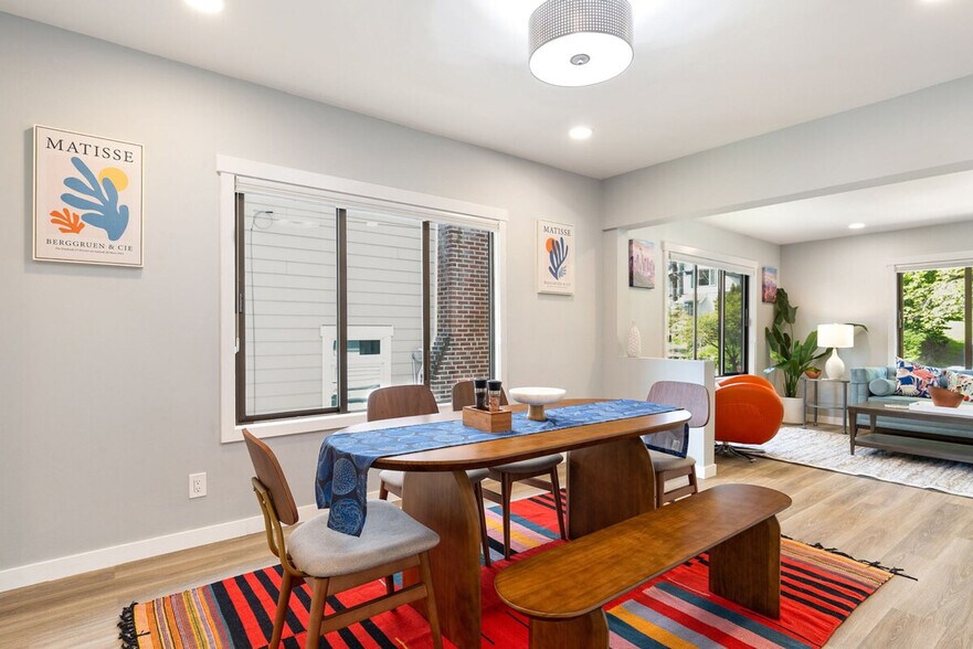 Building Photo - 4042 1st Ave NE