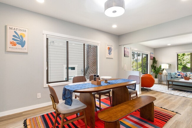 Building Photo - 4042 1st Ave NE