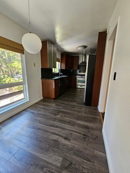 Building Photo - 4836 Balboa Ave