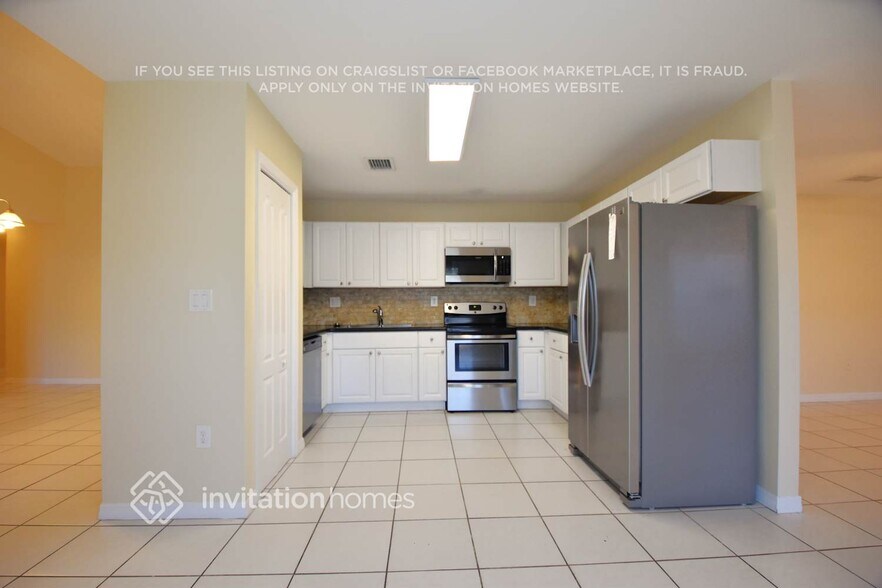Building Photo - 15341 SW 139th St