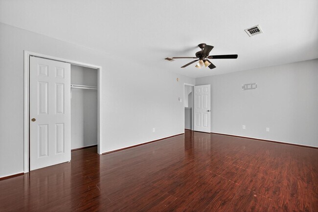 Building Photo - 2202 Laurel Branch Way