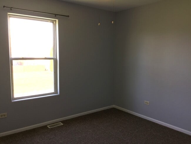 Building Photo - 1509 Green Trails Dr