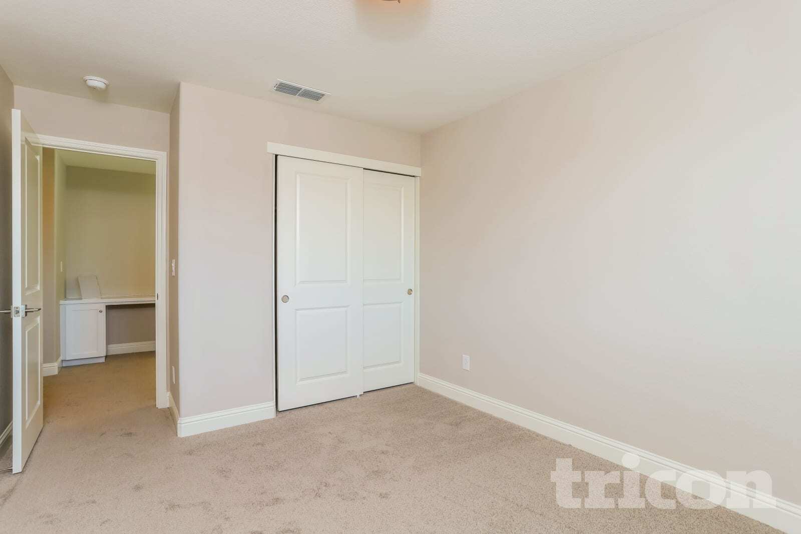 Building Photo - 2075 Comstock Ln