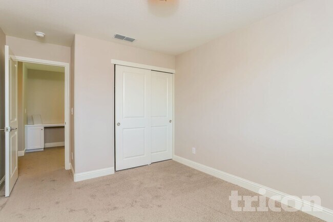 Building Photo - 2183 Comstock Ln