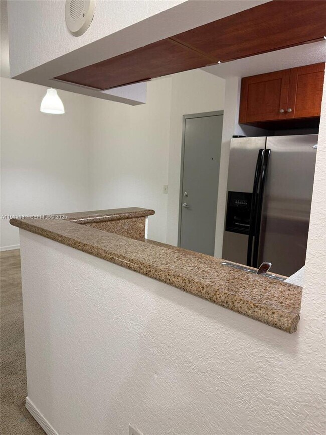 Building Photo - 36 NW 6th Ave