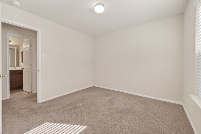 Building Photo - 3327 Tall Sycamore Trail