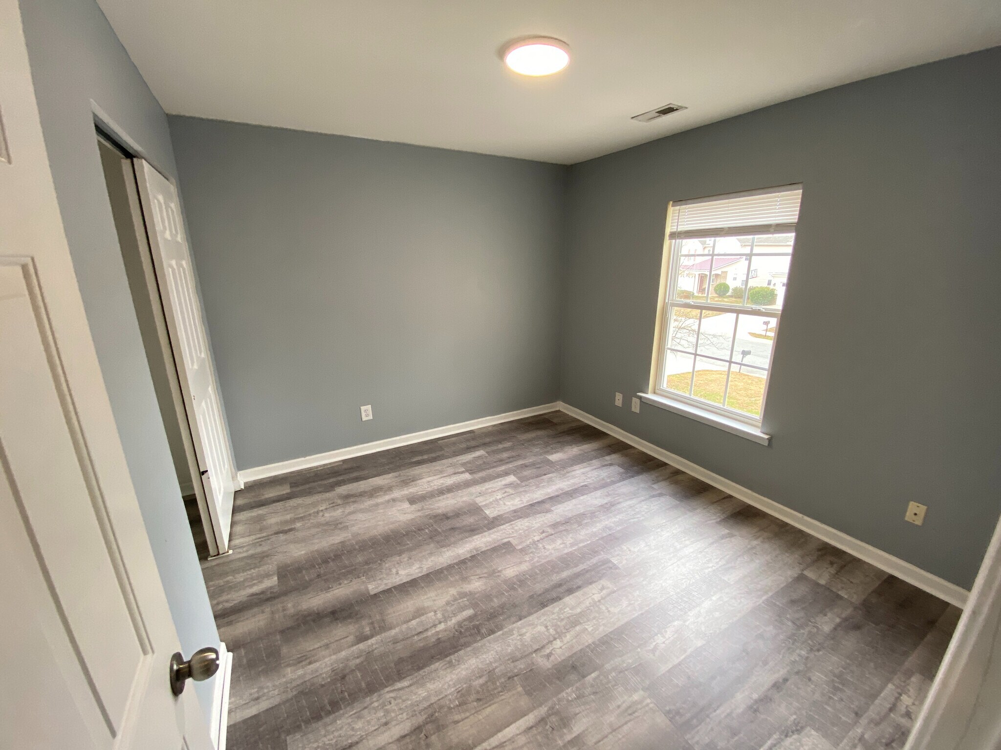 Building Photo - Room in House on Meryton Park Way