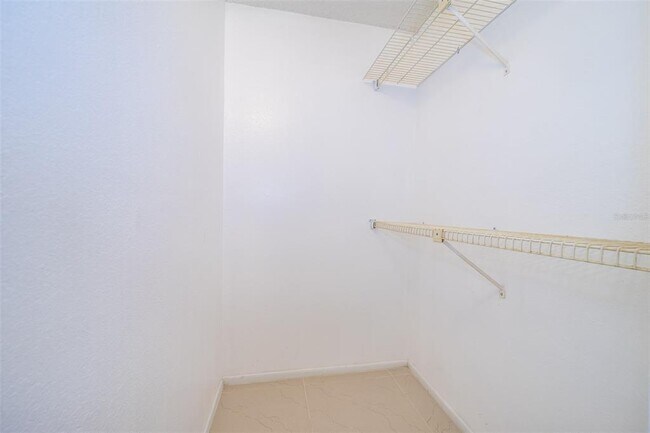 Building Photo - 623 Dory Ln