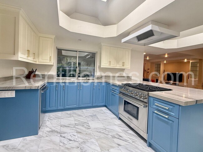 Building Photo - 4204 Explorer Ct