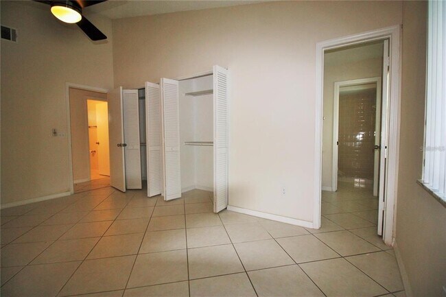 Building Photo - 222 Olivewood Ct