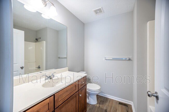 Building Photo - 207 Adderman Dr