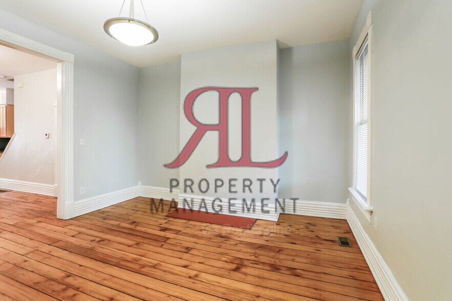 Building Photo - 181 E 1st Ave