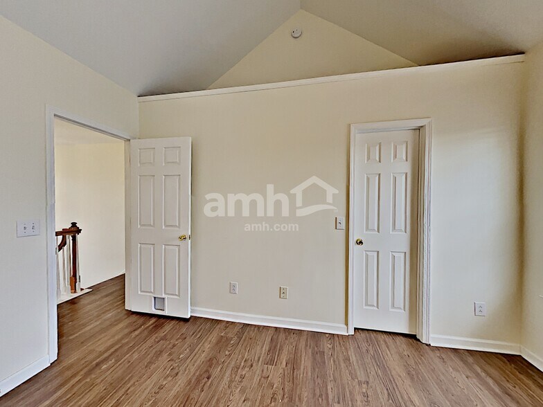 Building Photo - 2659 Hansford Dr