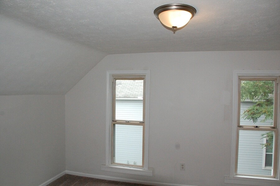 Building Photo - 575 W 13th St