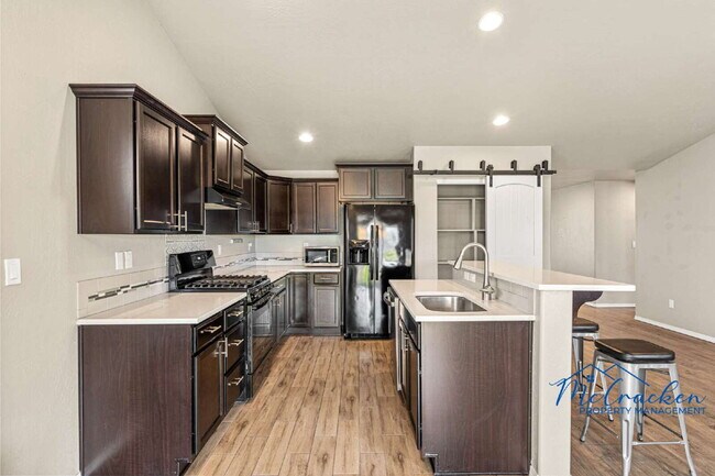 Building Photo - 3451 Durst St