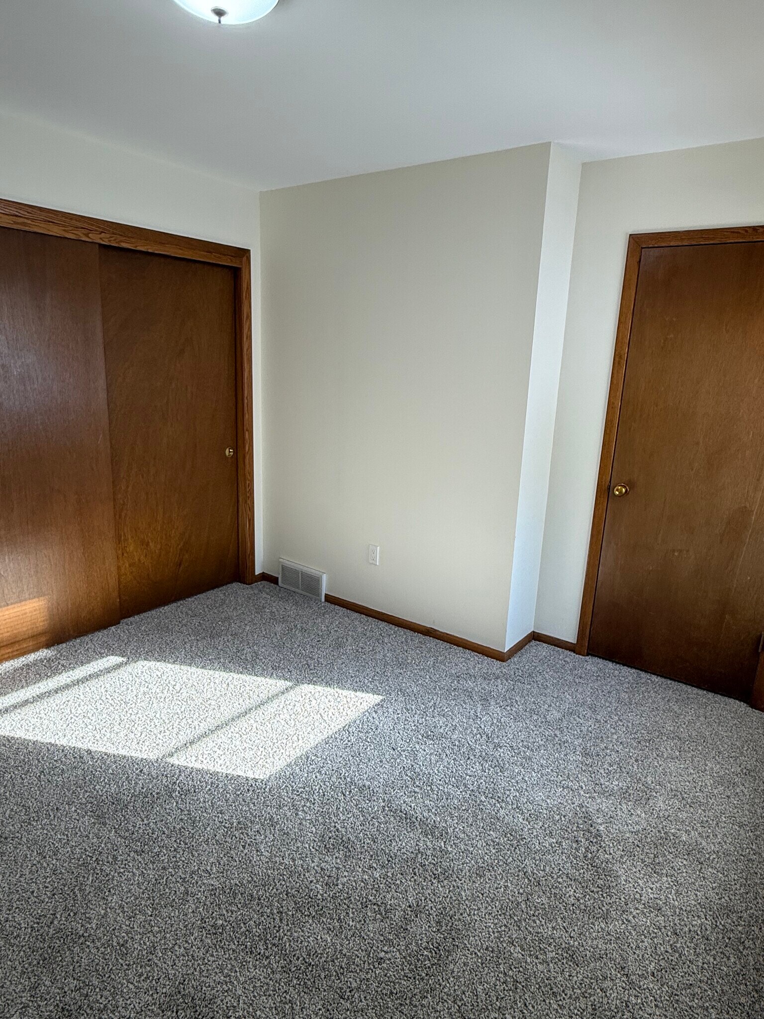 Bedroom 3 w/ 2nd Closet - 440 Hi View Dr