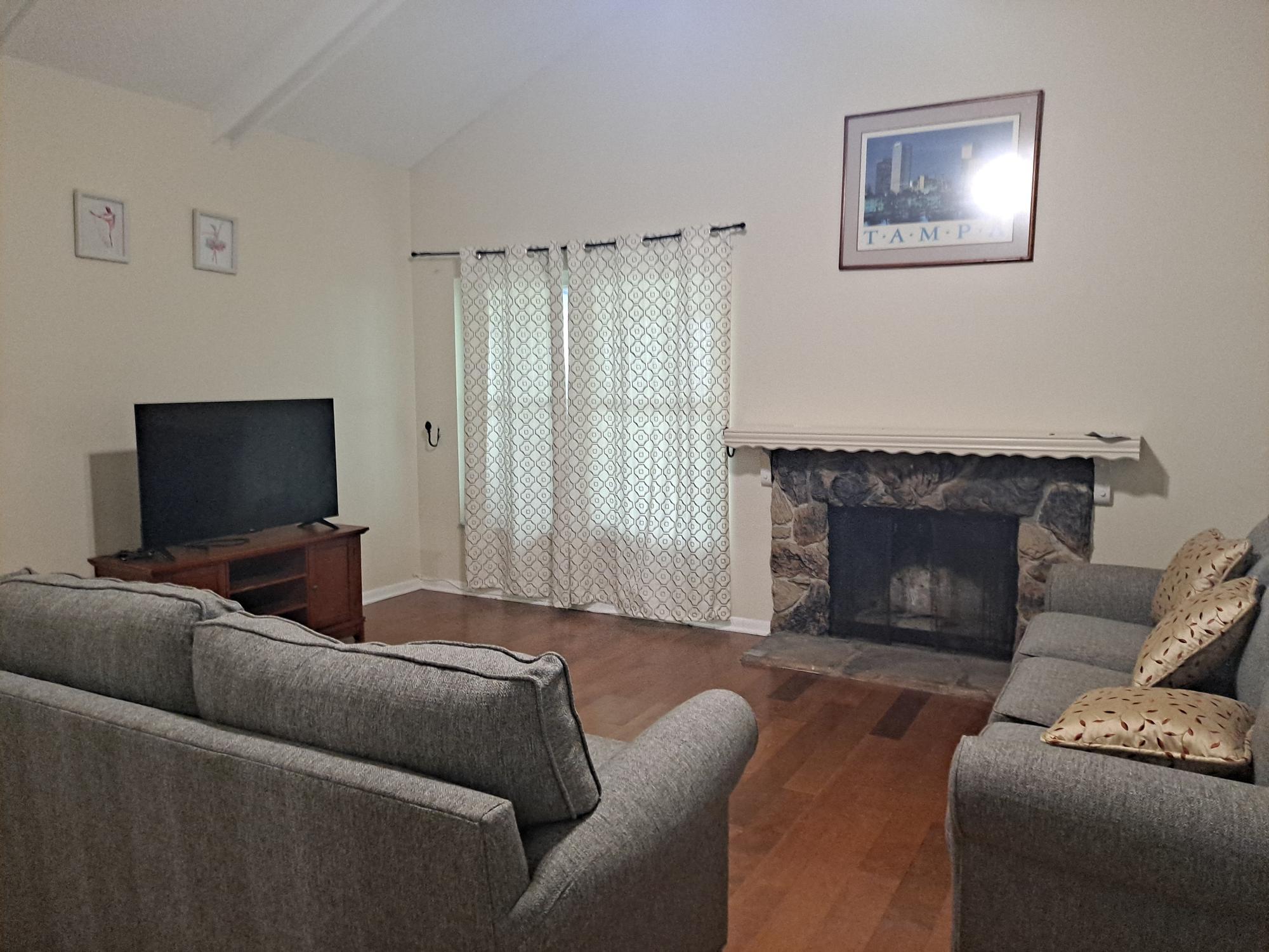 Building Photo - 811 Granite Rd