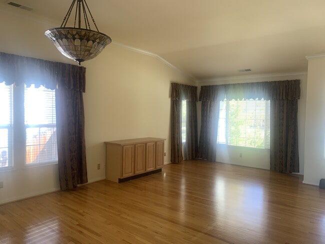Building Photo - 4847 Elkcreek Trail