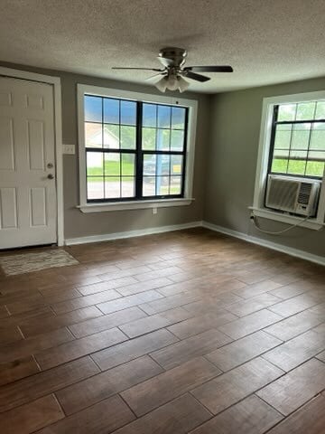 Building Photo - 6710 Phillips Ln