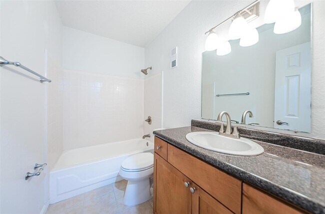 Building Photo - 251 Pompano Dr SE