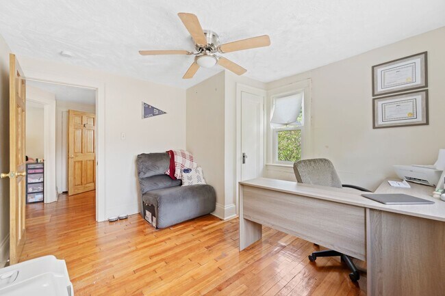 Building Photo - West Akron 3BR with Porch & Off-Street Par...
