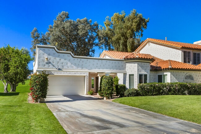 Primary Photo - 269 Vista Royale Cir W