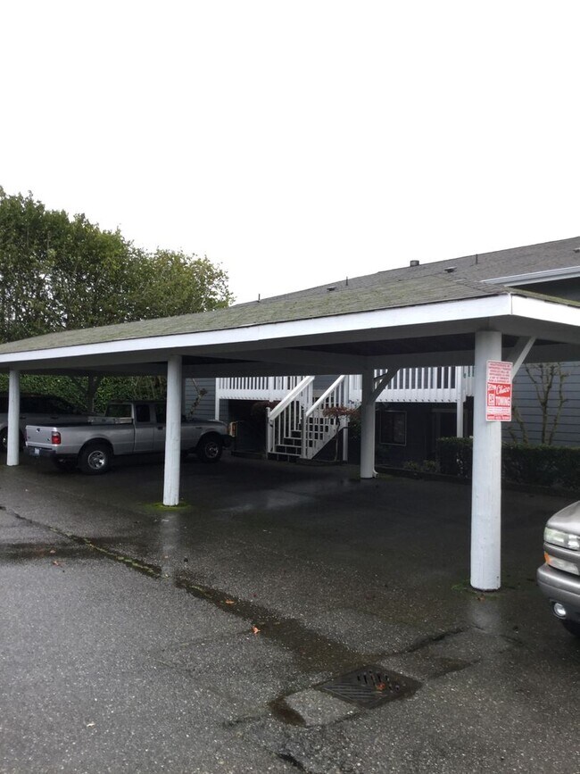 Building Photo - Water view 4 plex close to Silverdale and ...