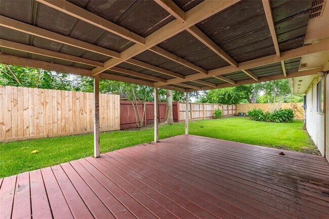 Building Photo - 2435 Heritage Bend Dr