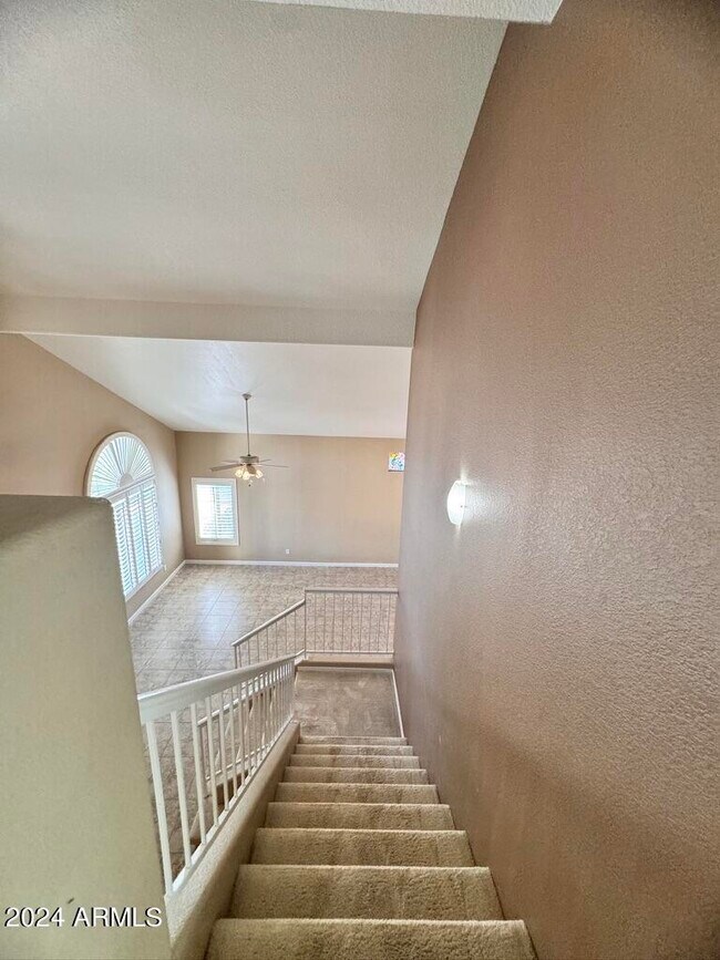 Building Photo - 1873 W Falcon Dr