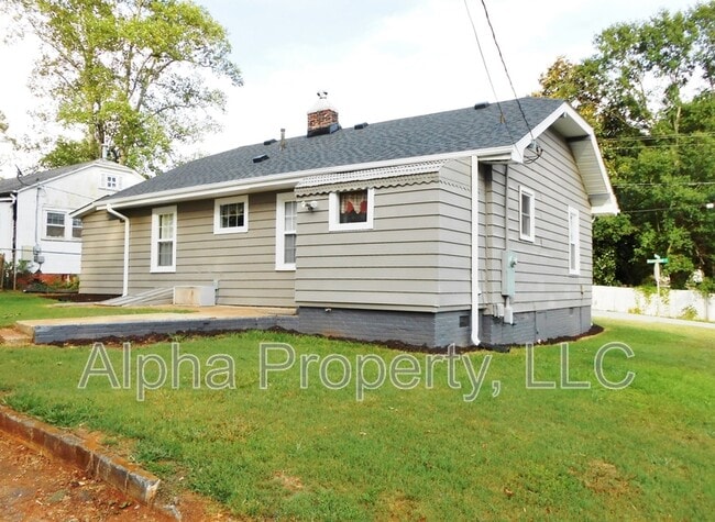Building Photo - 304 Donnybrook Ave
