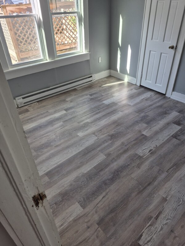 Building Photo - 904 Ash St