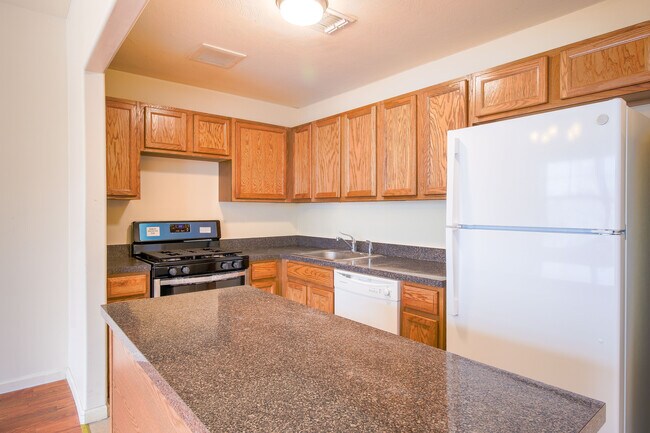 Building Photo - 6907 Coral Reef Way