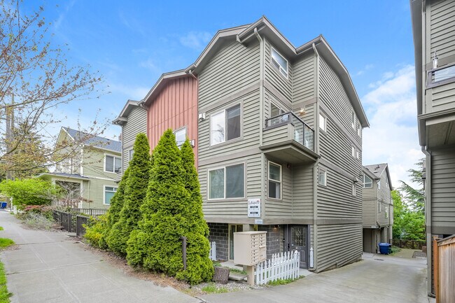 1516 Taylor Ave N - 1516 Taylor Ave N Seattle WA 98109 | Apartment Finder