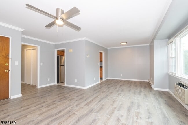 Building Photo - 190 Park St