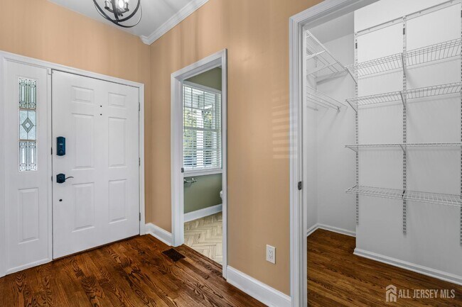 Building Photo - 15 Faxon Dr