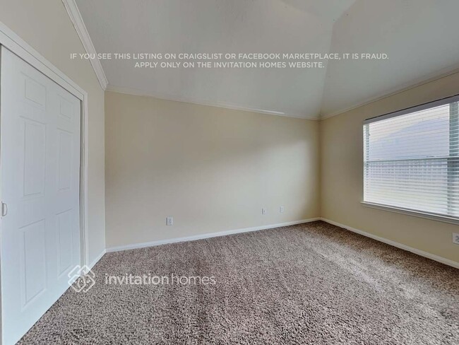 Building Photo - 22218 Doubletree Park Dr