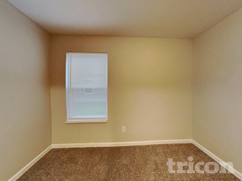 Building Photo - 1263 Brookdale Ct