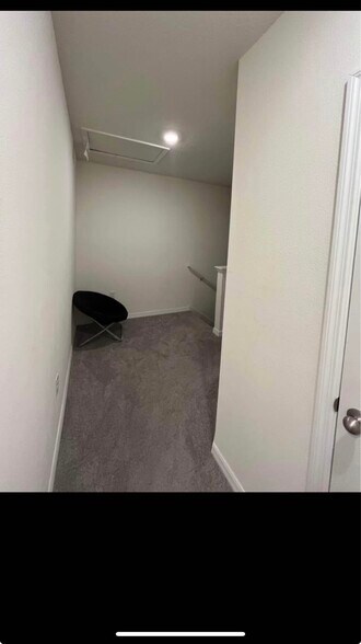 Building Photo - 1242 Lido Dr