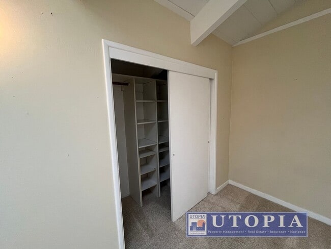 Building Photo - Beautiful and spacious 2 Bedroom, 1.5 Bathroom Located in Rio Del Mar, close to the beach and Apt...