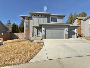 Building Photo - 6606 S Springview St