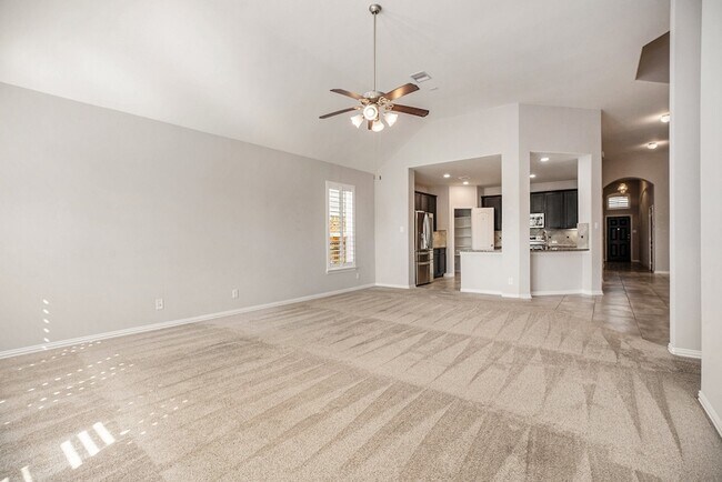 Building Photo - 2502 Bay Hill Dr