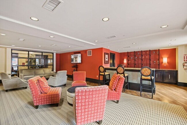 Building Photo - Gallery Place Large Studio | 1 Bath | 660 Sf