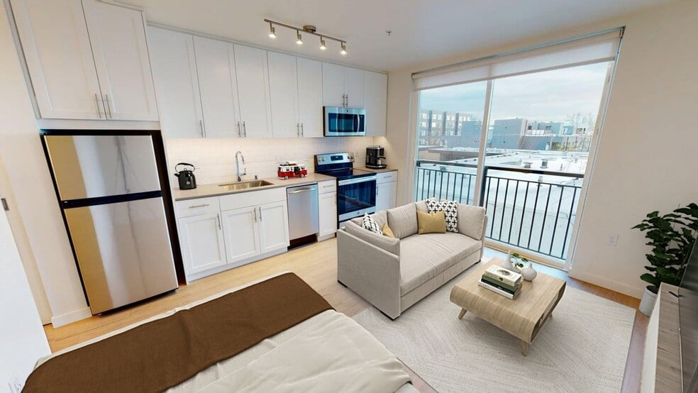 Interior Photo - LUCILLE ON ROOSEVELT