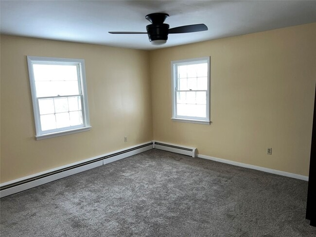 Building Photo - 2444 Rhonda Dr