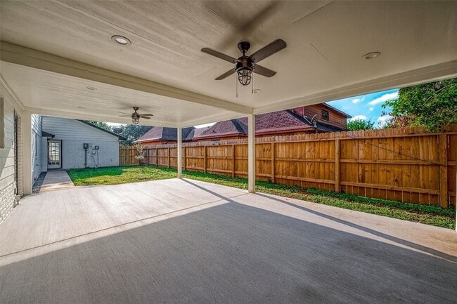 Building Photo - 3102 Glenn Lakes Ln