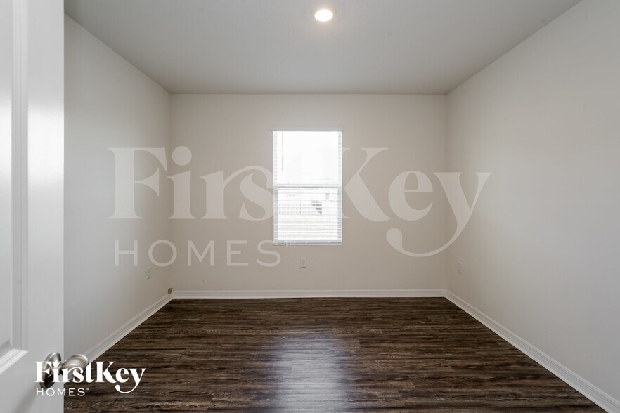 Building Photo - 3008 Blakert Ct