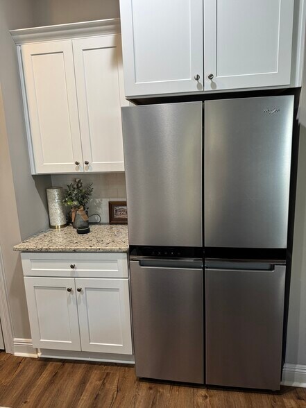 Building Photo - 103 Ella Hill St