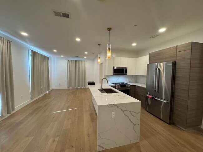 Building Photo - 30 Penniman Rd