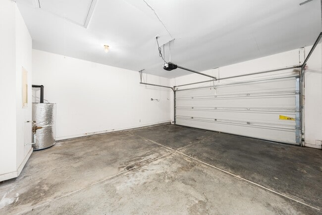 Building Photo - 2520 Stonecreek Trail